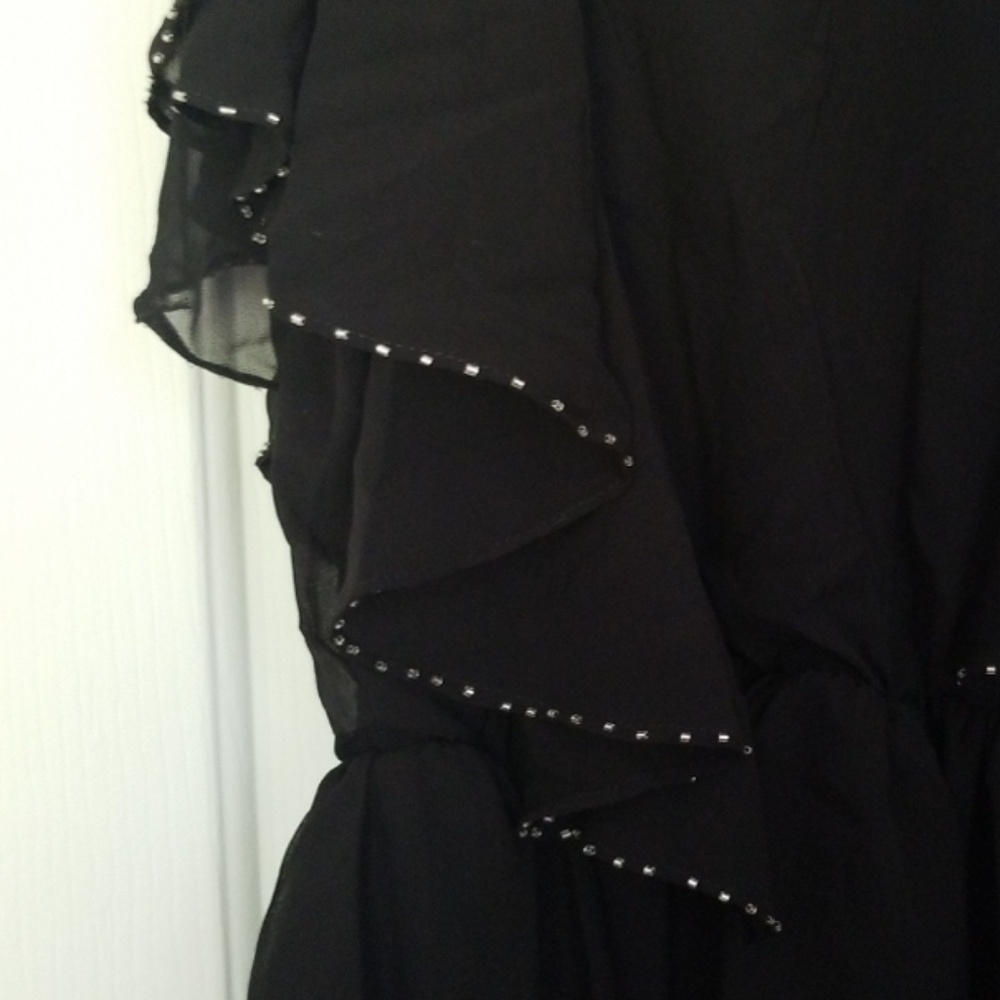 ❤Gorgeous Black with Flower Embroidery Dress ❤ - Picture 5 of 8